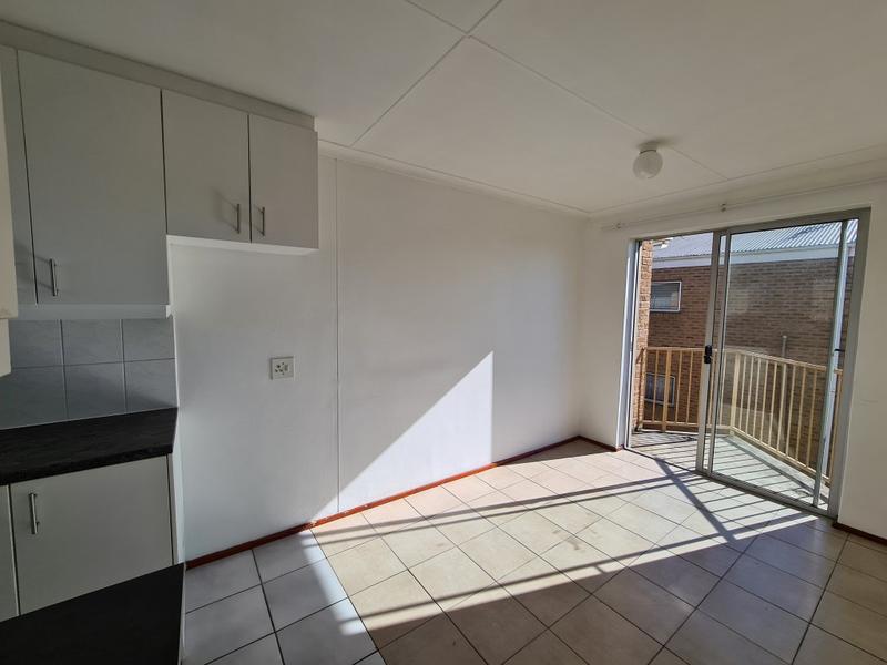 1 Bedroom Property for Sale in Oakglen Western Cape